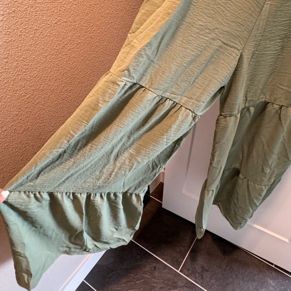 Shein Jumpsuit - Picture 2 of 4